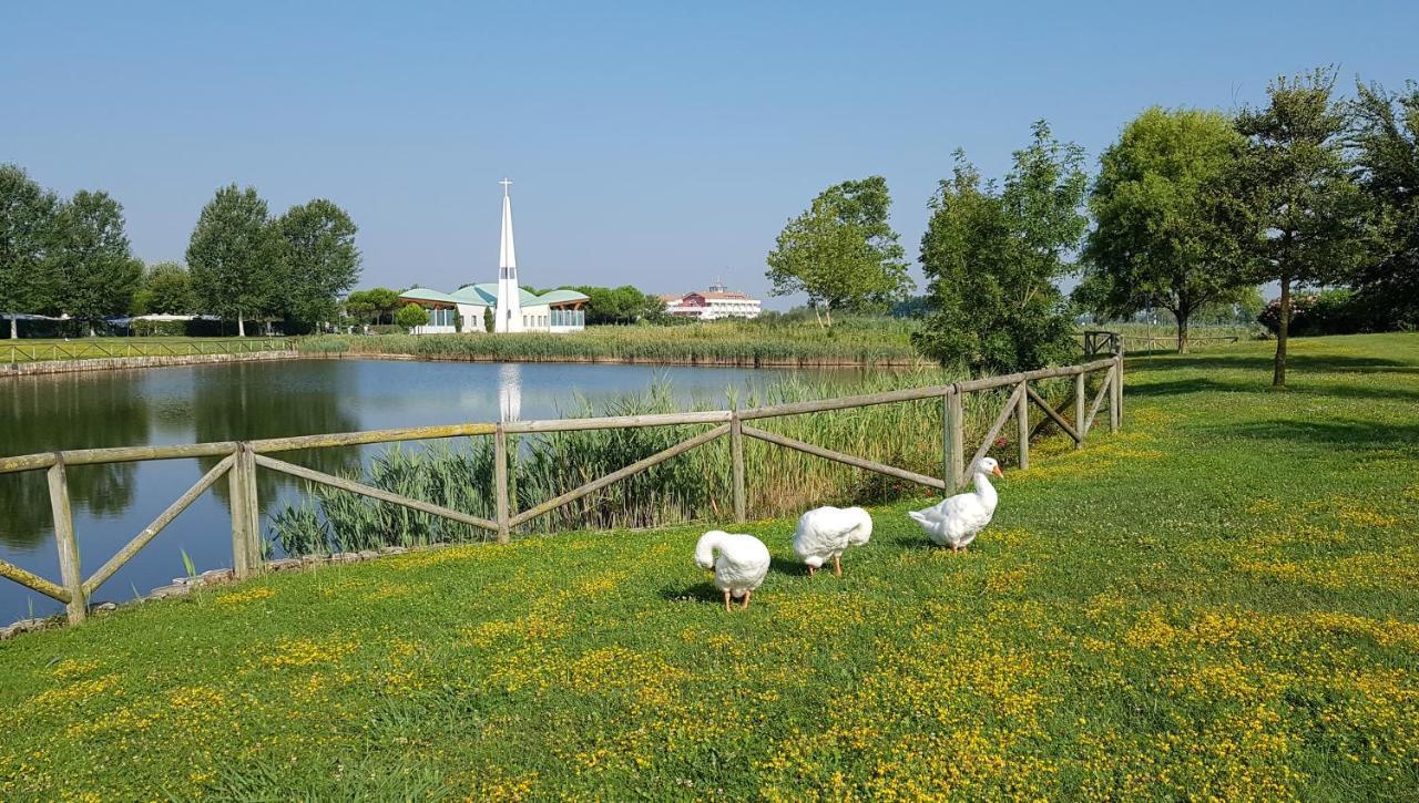 Lecci Lido Altanea Appartement Caorle Buitenkant foto